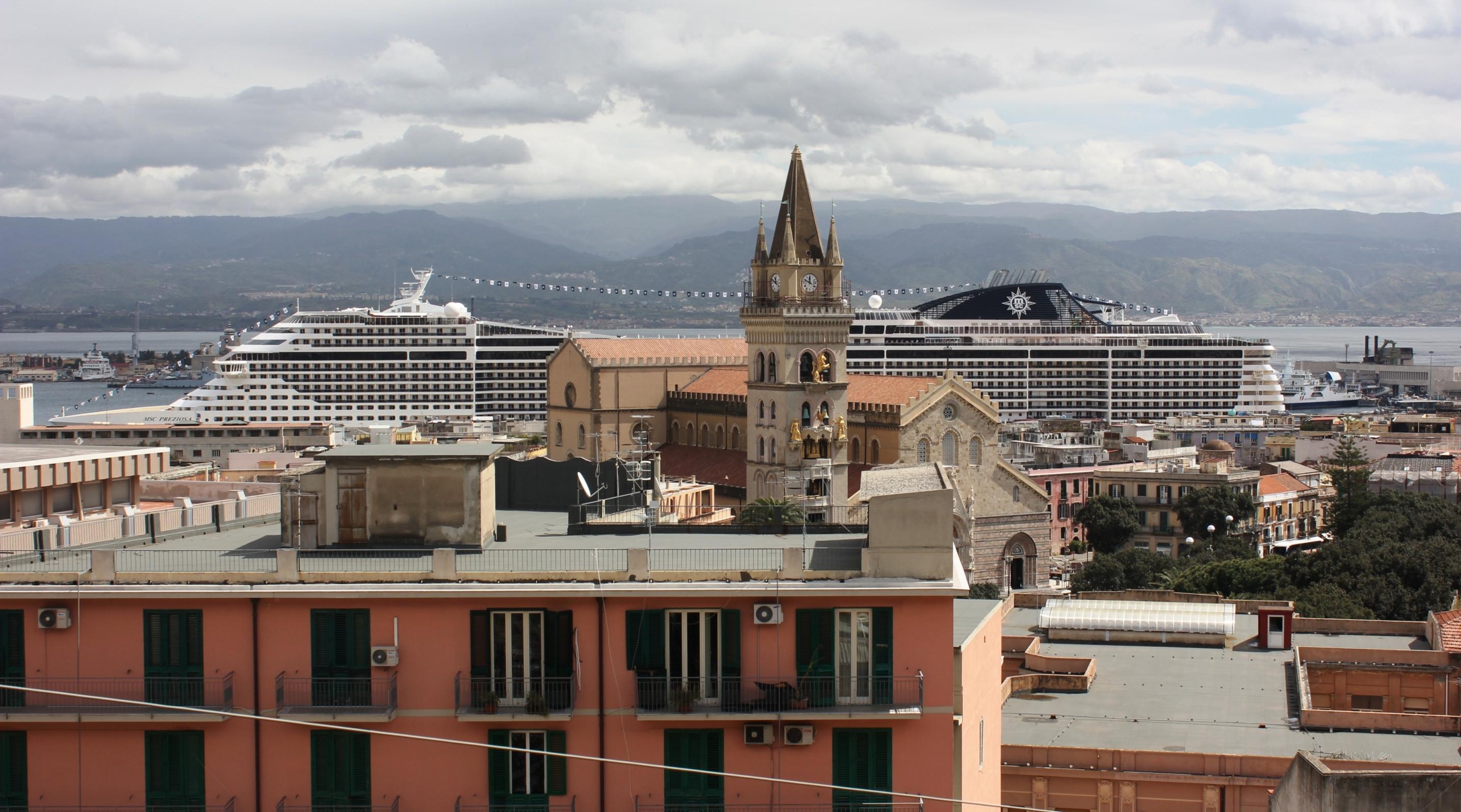 Re Vittorio De Luxe Messina Exterior foto